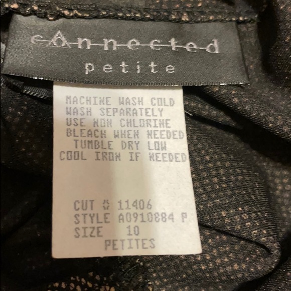 CONNECTED PETITE DRESS - Picture 4 of 4